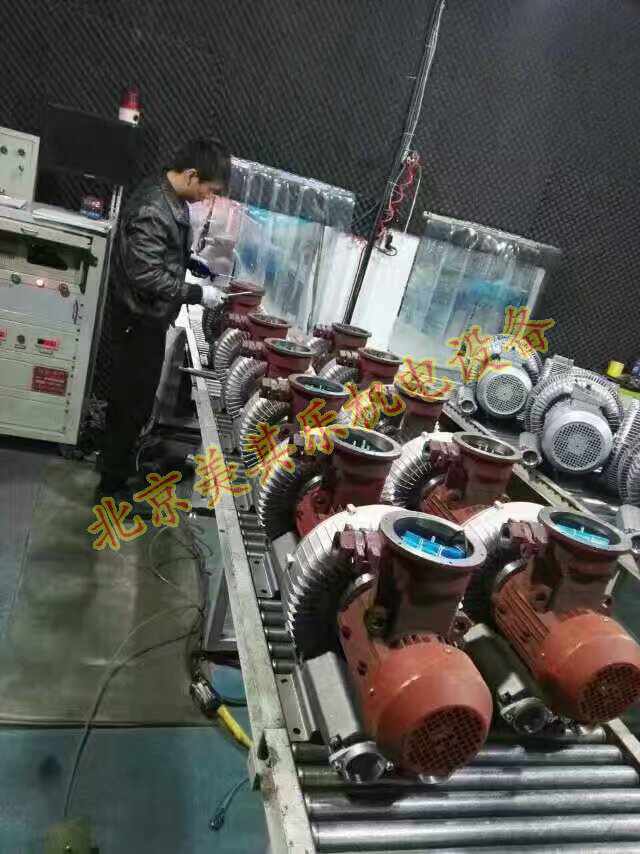 <font color='red'>防爆</font>高压鼓风机的组装生产